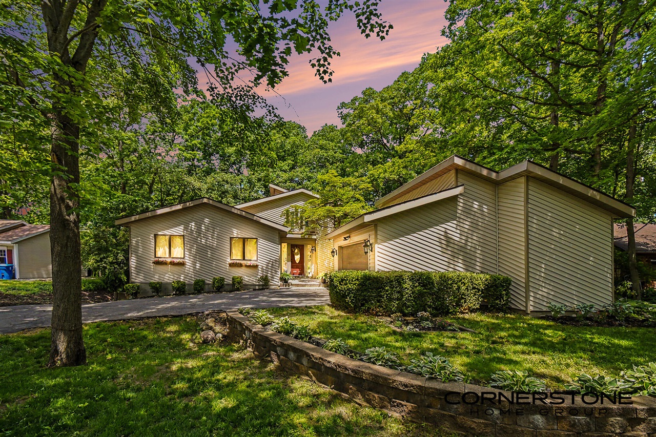 2111 Northridge Drive Property Photo 1