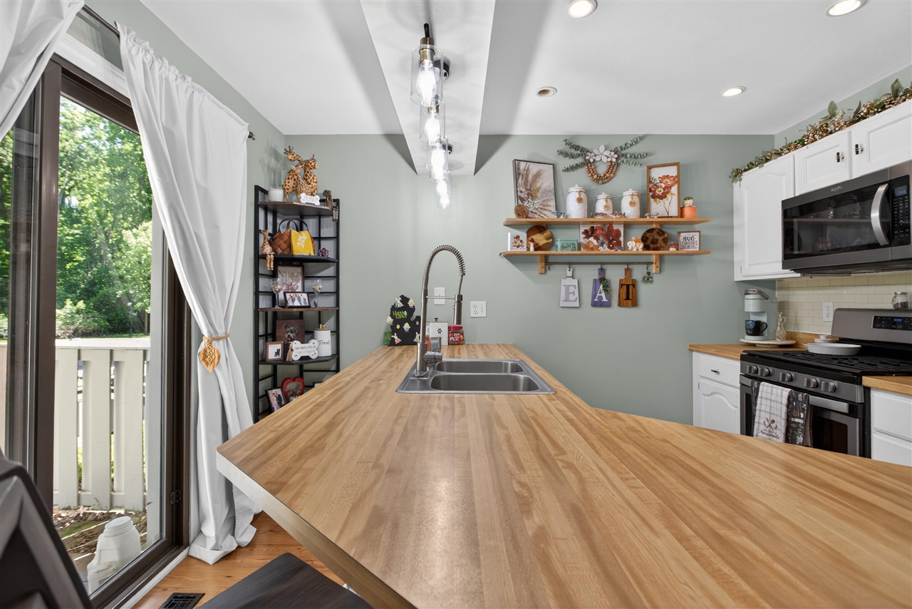 7047 Mckay Road Property Photo 15
