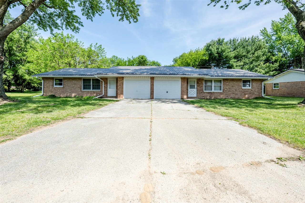 6834 E Napier Avenue Property Photo 1