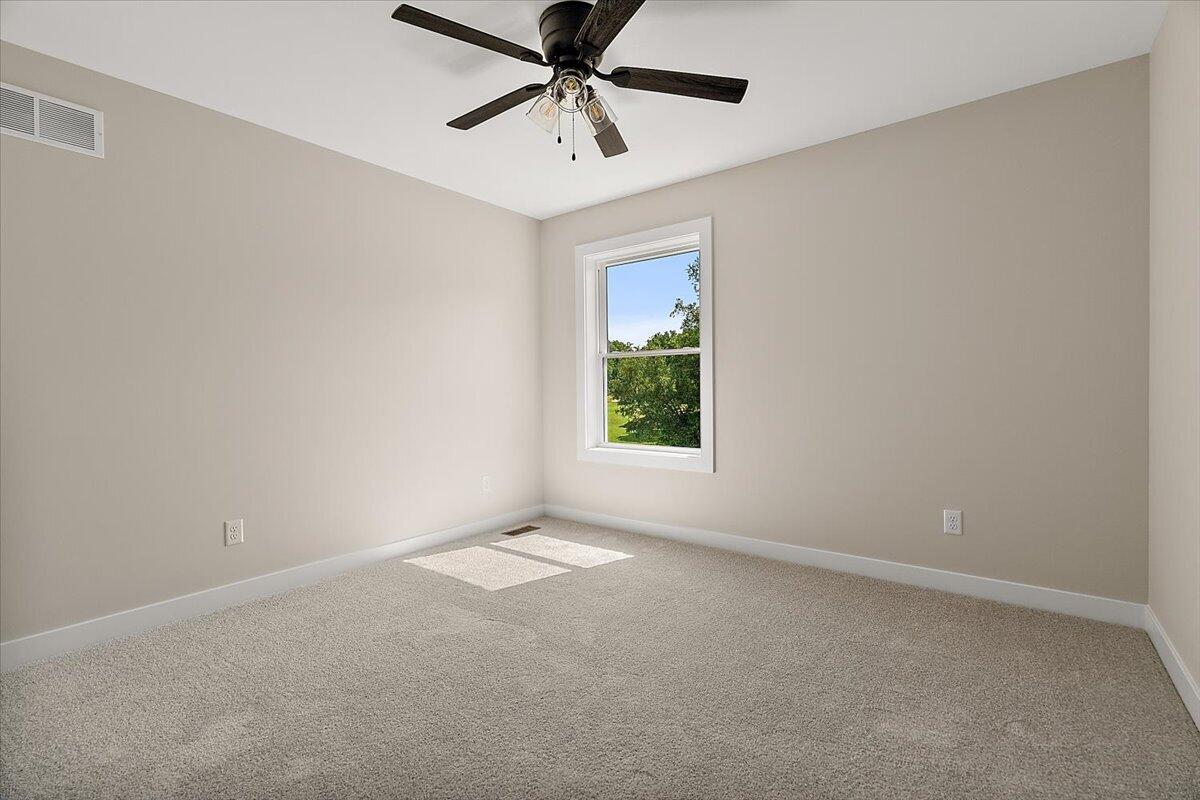 237 Markus Glen Drive Property Photo 27