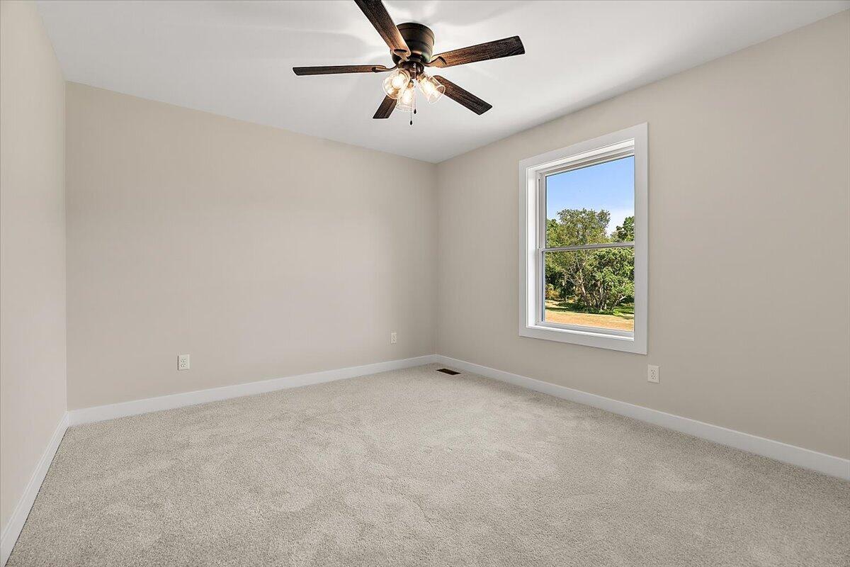 237 Markus Glen Drive Property Photo 29