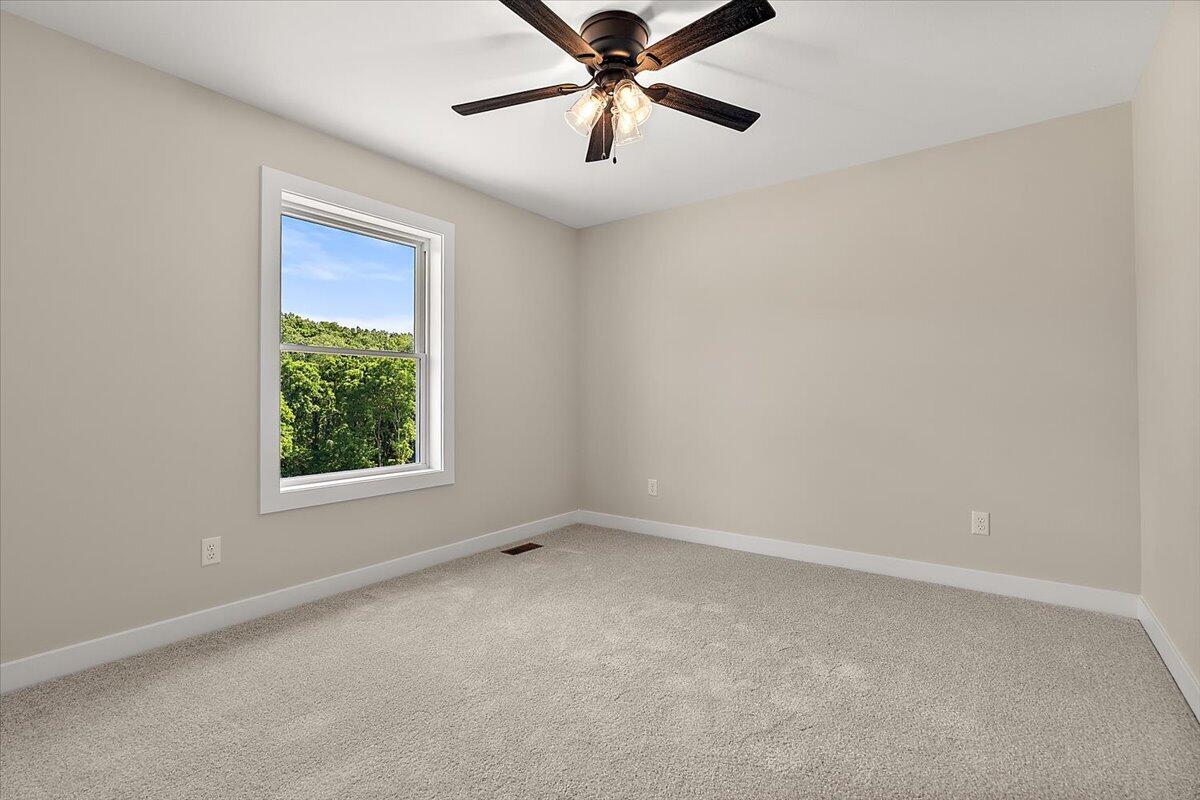 237 Markus Glen Drive Property Photo 31
