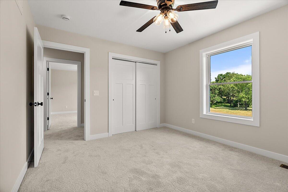 237 Markus Glen Drive Property Photo 32