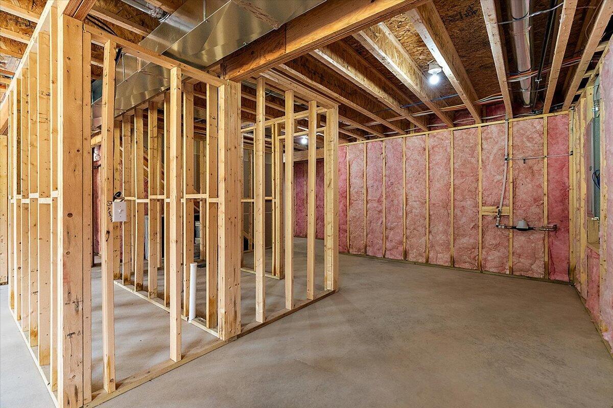237 Markus Glen Drive Property Photo 35