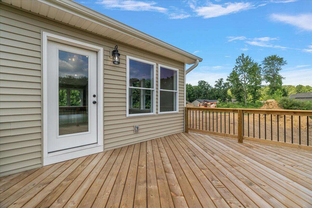 237 Markus Glen Drive Property Photo 41