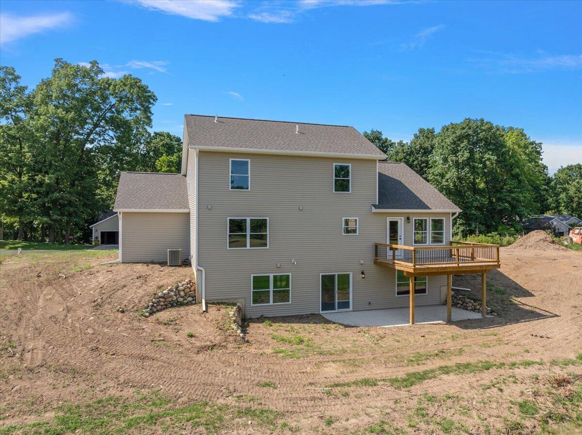237 Markus Glen Drive Property Photo 43