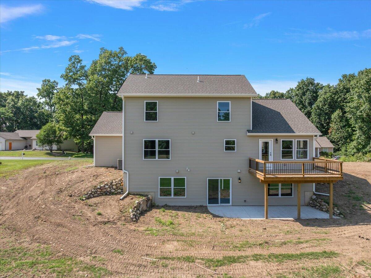 237 Markus Glen Drive Property Photo 44