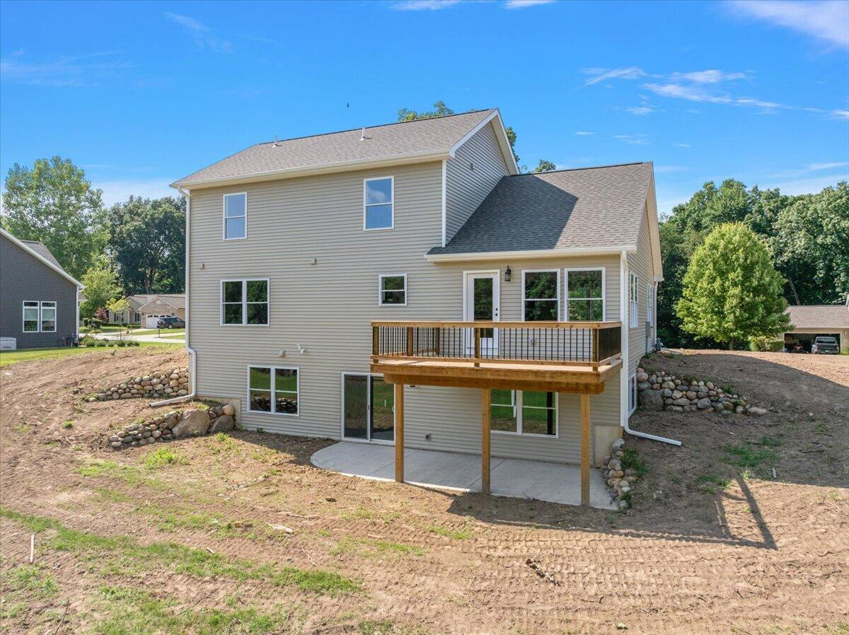 237 Markus Glen Drive Property Photo 45