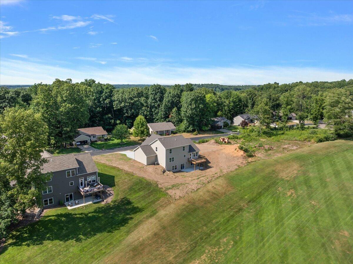 237 Markus Glen Drive Property Photo 54