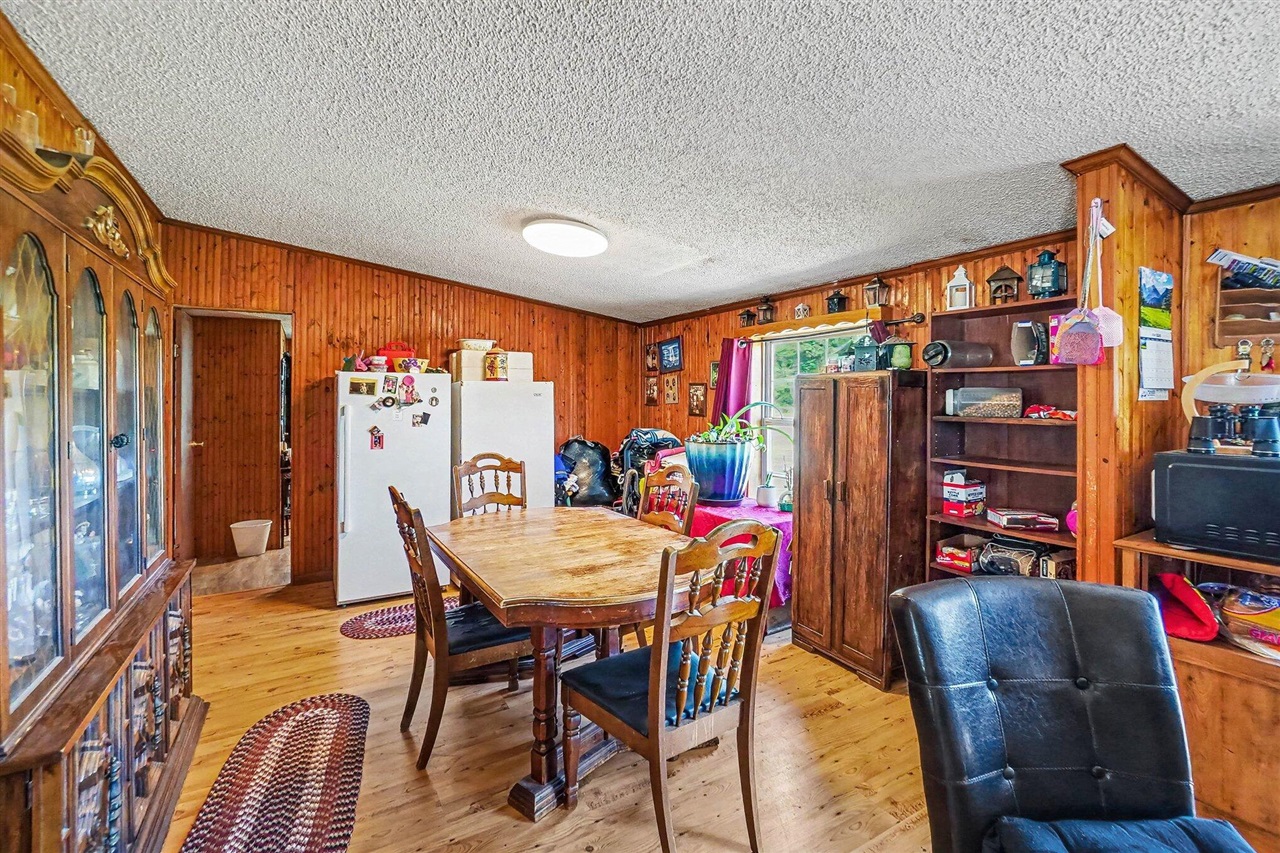 22092 3 Mile Road Property Photo 9