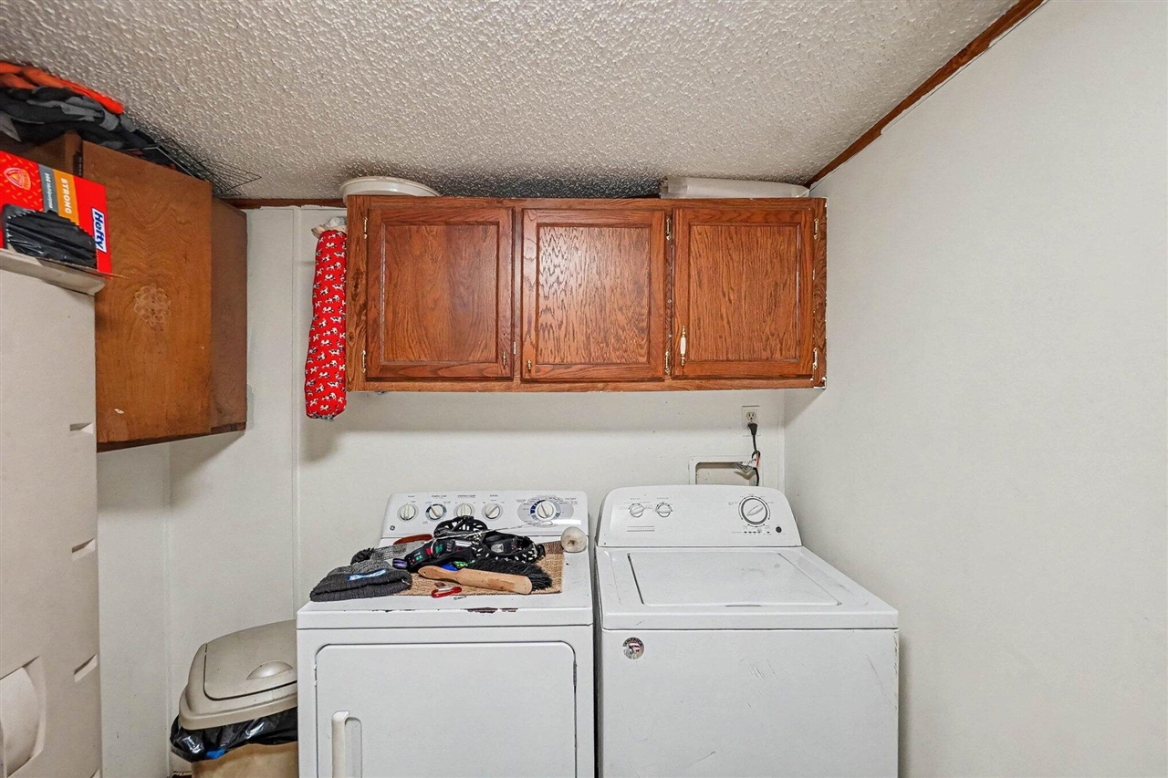 22092 3 Mile Road Property Photo 12