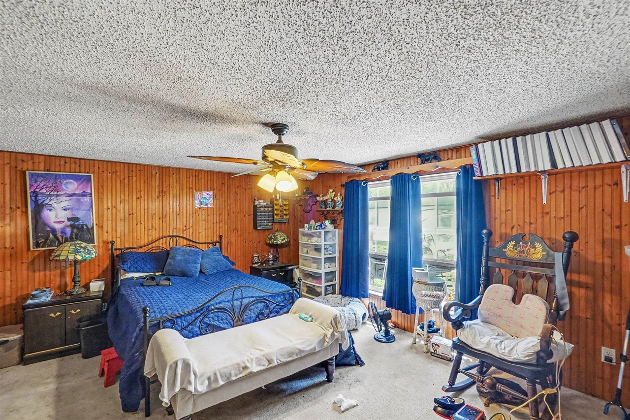 22092 3 Mile Road Property Photo 13