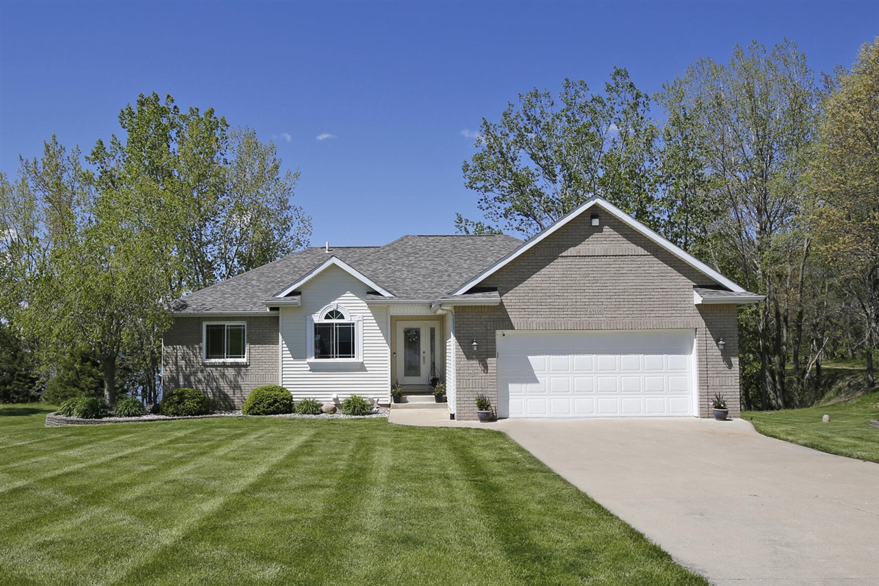 69100 Chief Court Property Photo 2