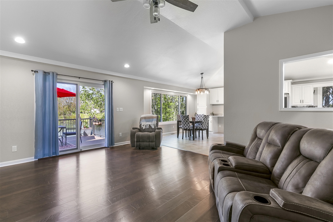 69100 Chief Court Property Photo 19
