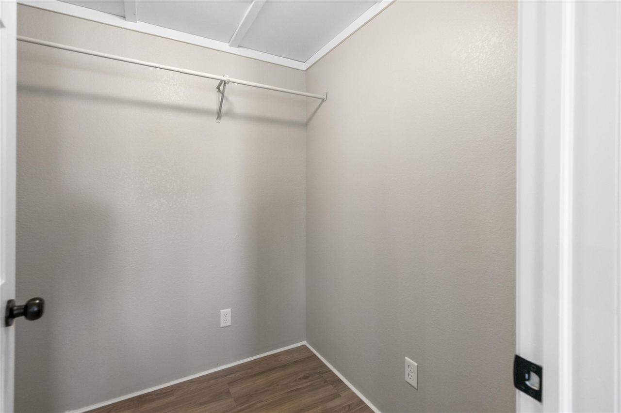 69100 Chief Court Property Photo 50