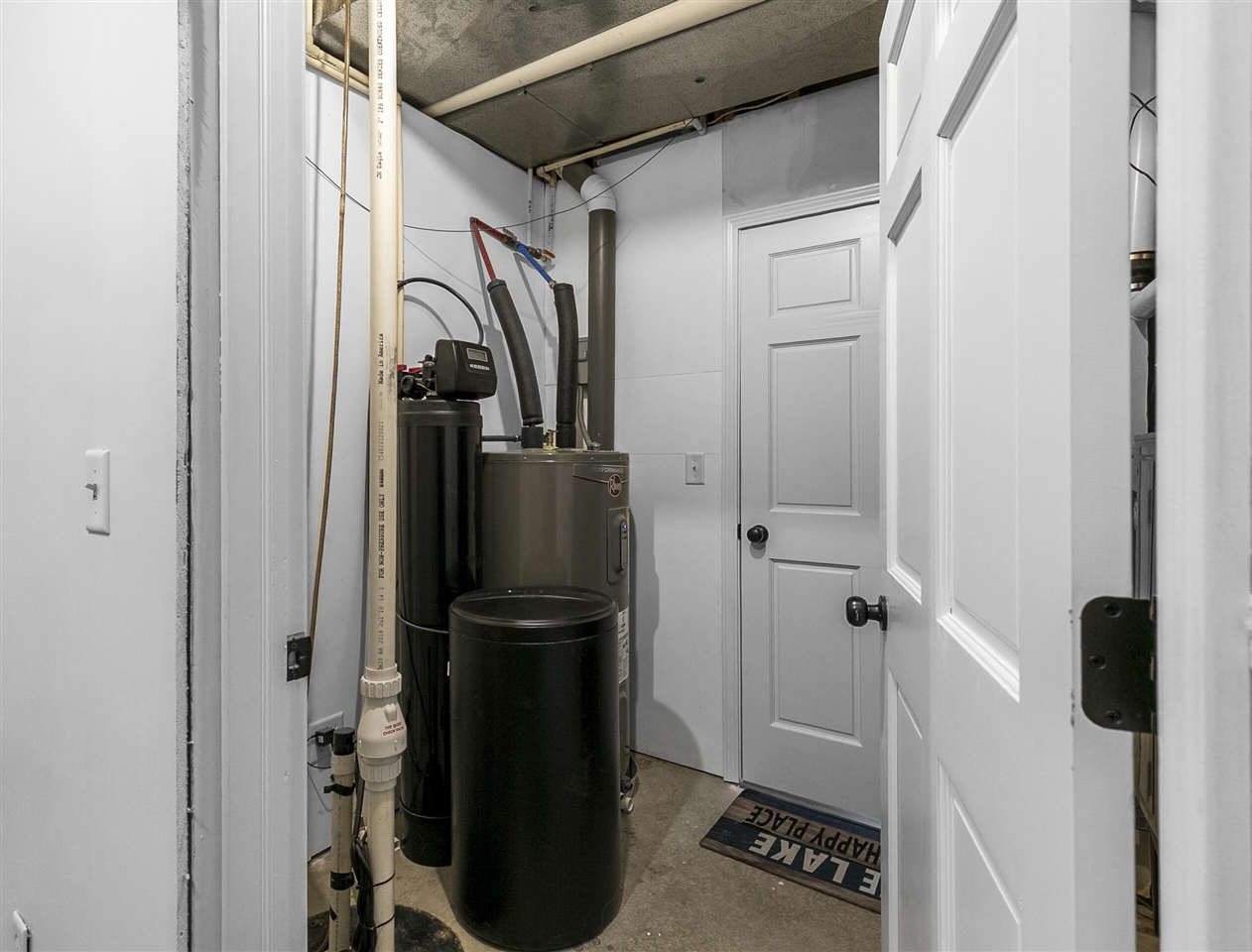 69100 Chief Court Property Photo 53