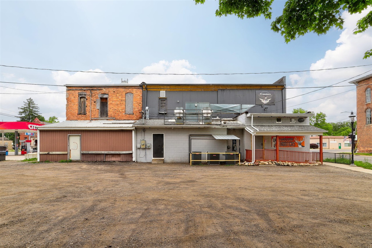 101 W Saint Joseph Street Property Photo 7