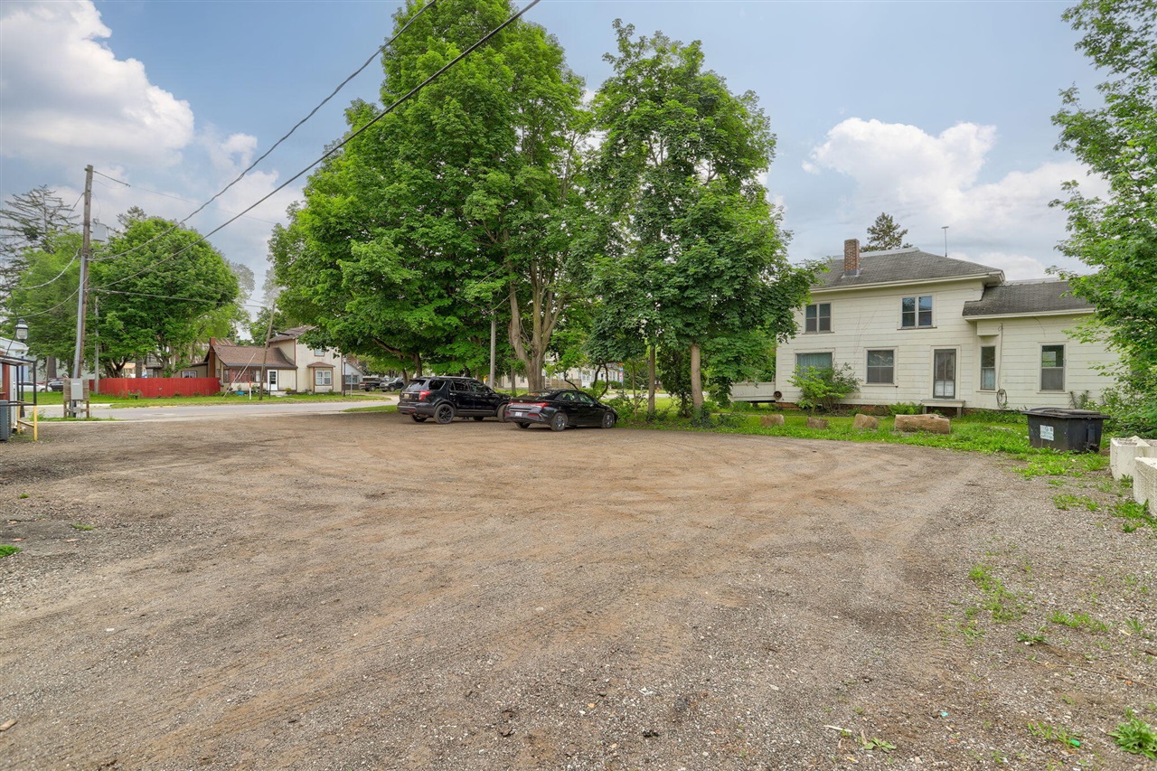 101 W Saint Joseph Street Property Photo 10
