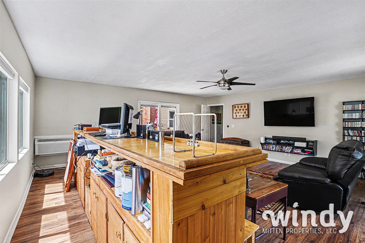 4936 Shoreview Drive Property Photo 34