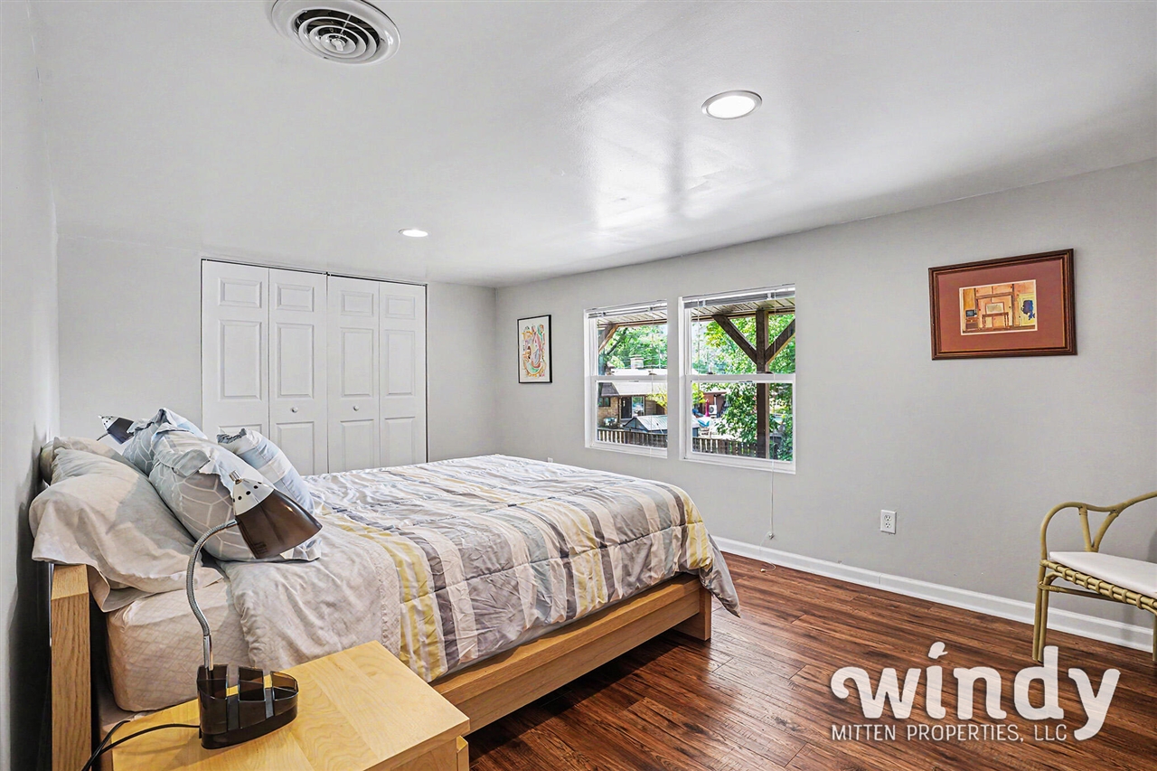 4936 Shoreview Drive Property Photo 40