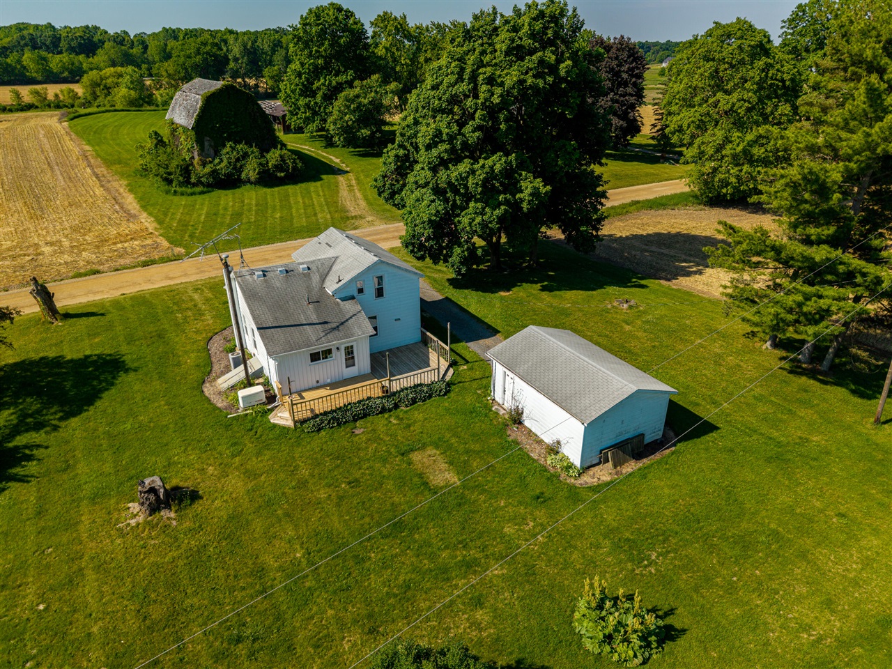 2851 N Dancer Road Property Photo 4