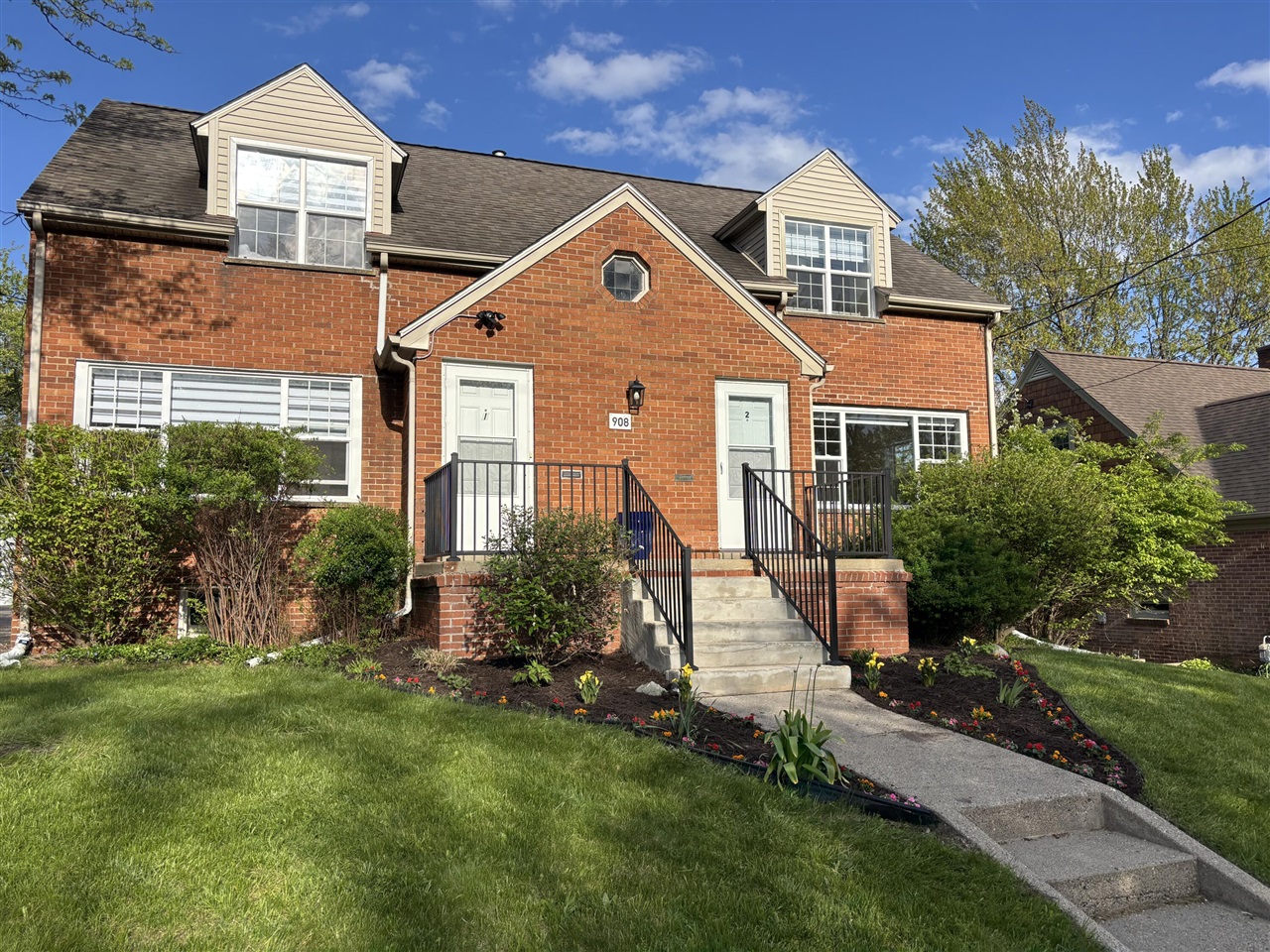 908 Spring Street Property Photo 1