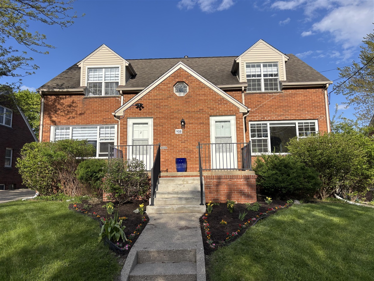 908 Spring Street Property Photo 46