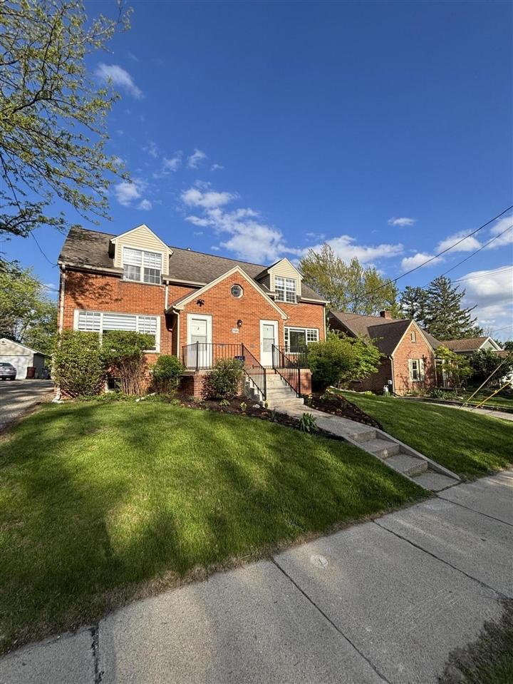 908 Spring Street Property Photo 47