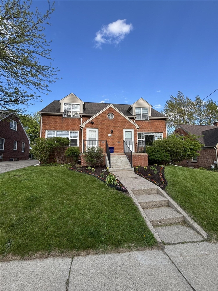 908 Spring Street Property Photo 48