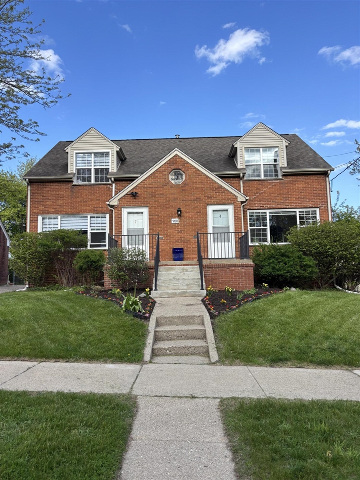 908 Spring Street Property Photo 49