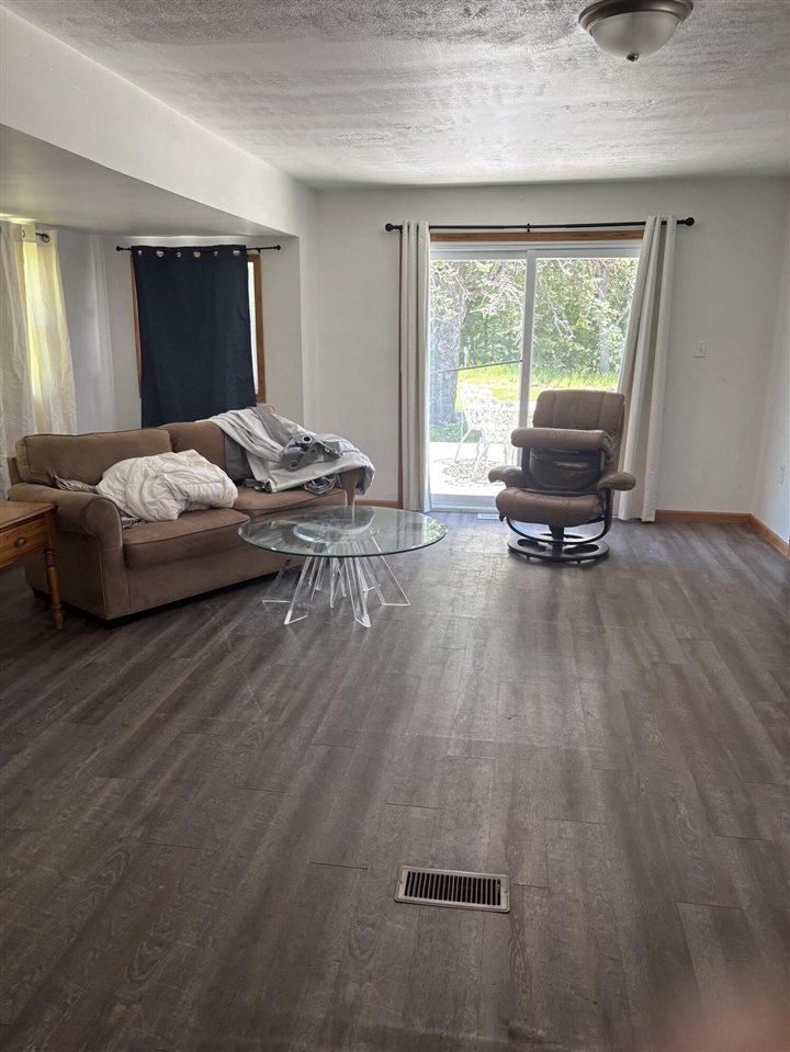 2841 Whites Bridge Property Photo 5