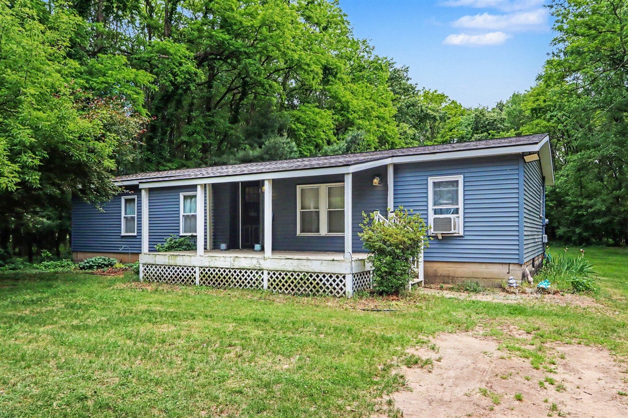 55719 Resort Road Property Photo 3