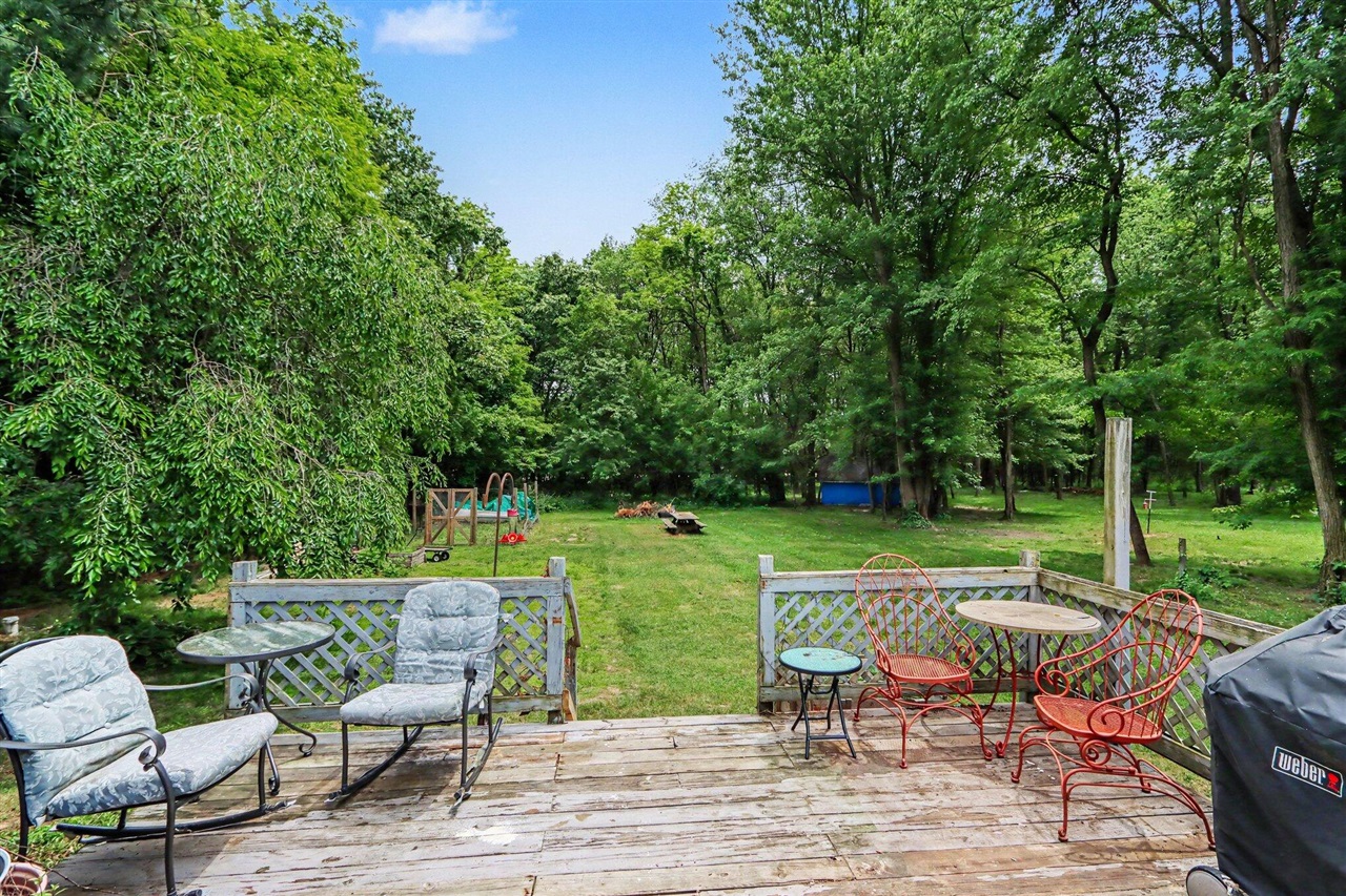 55719 Resort Road Property Photo 4
