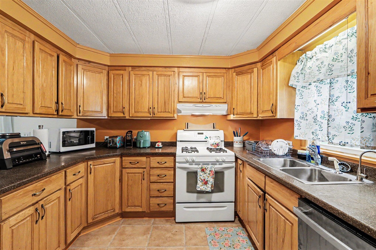 55719 Resort Road Property Photo 13
