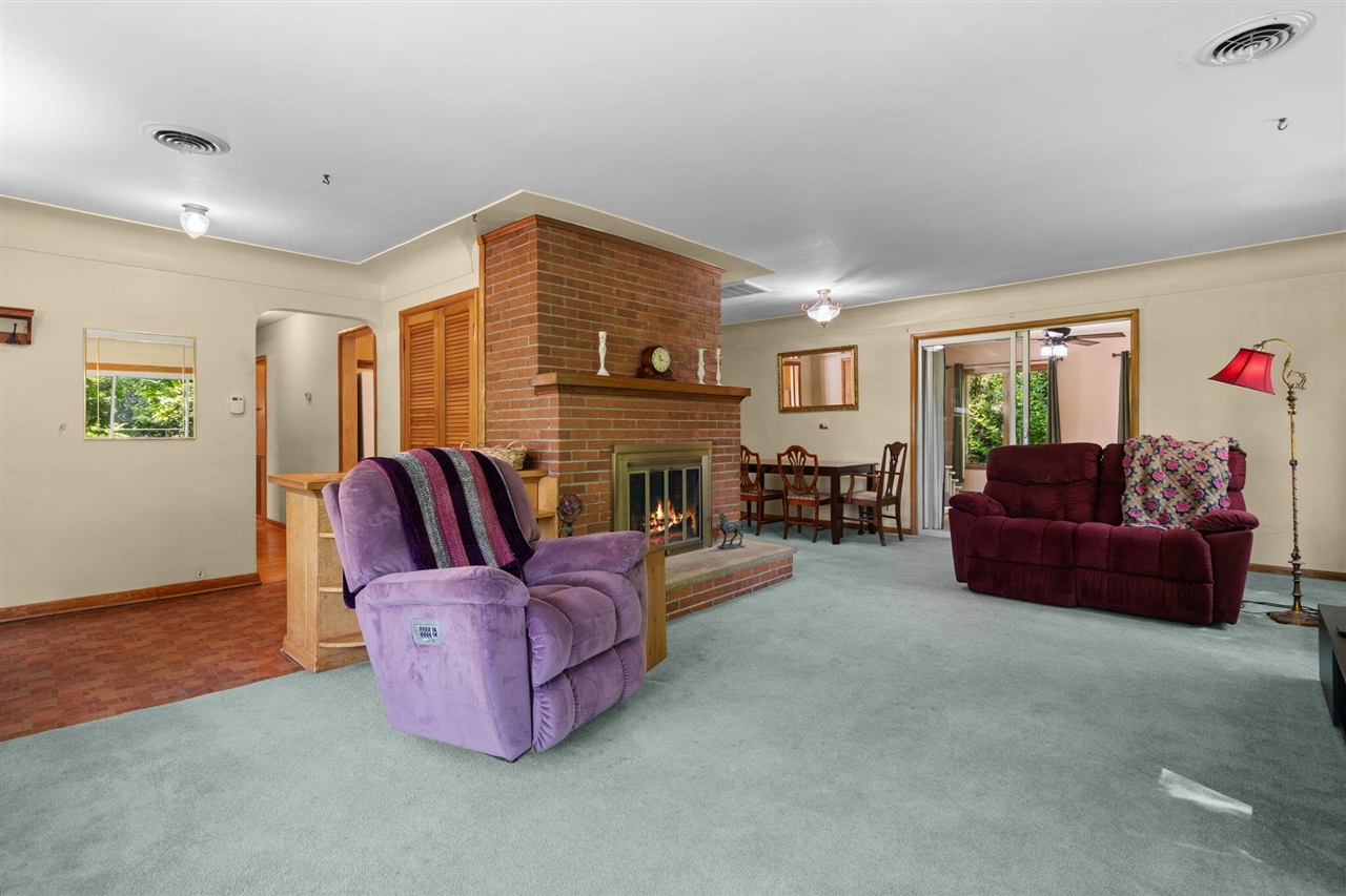 4271 Willis Road Property Photo 15