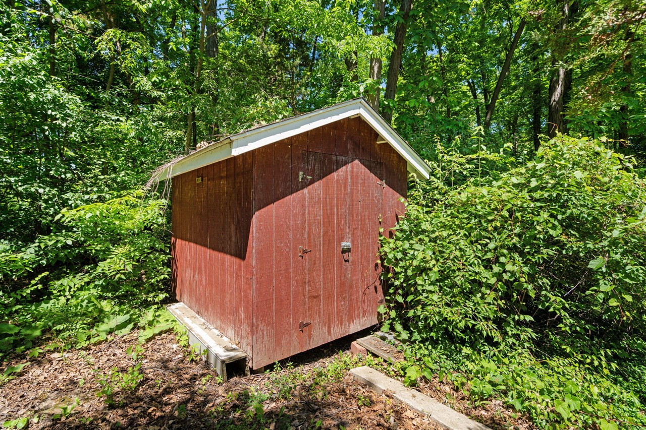 4271 Willis Road Property Photo 43