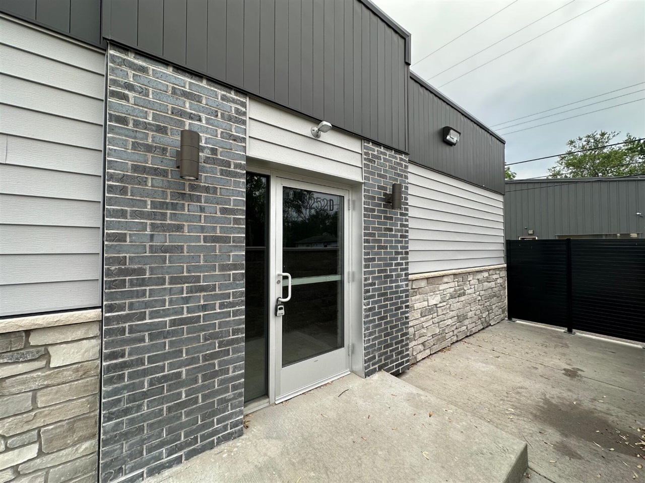 5252 Portage Road Property Photo 5
