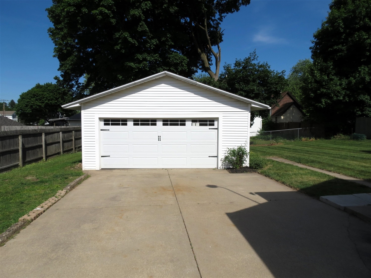 743 Ellery Avenue Property Photo 49