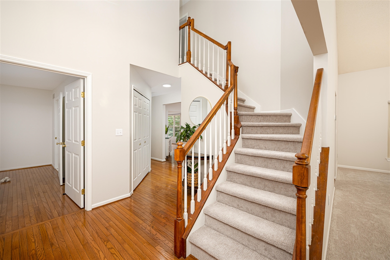 3211 Foxway Court Property Photo 11