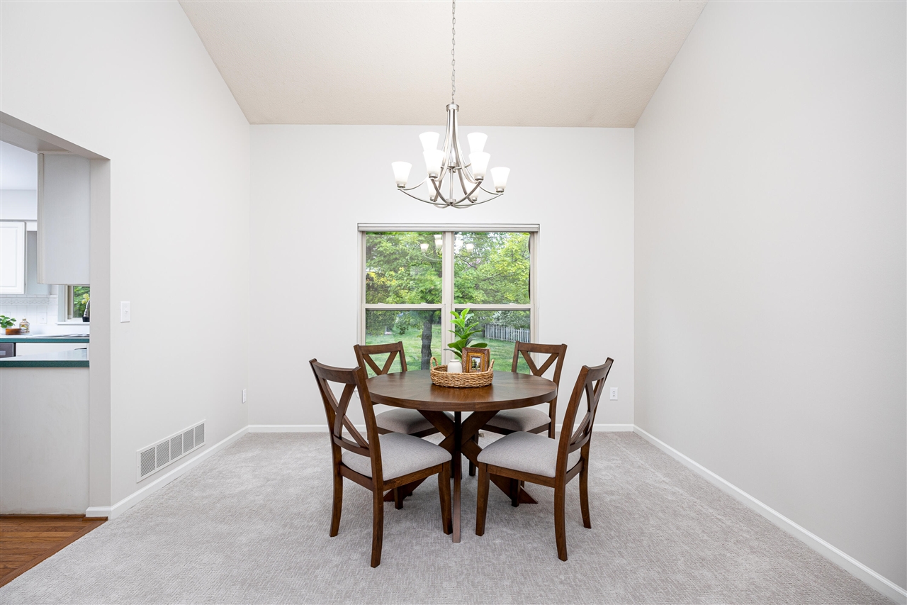 3211 Foxway Court Property Photo 17