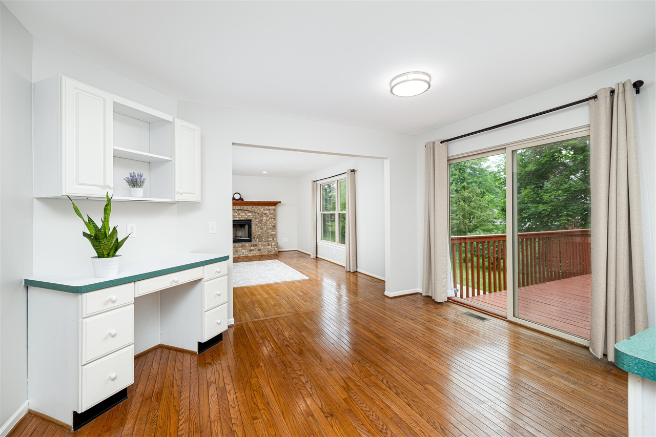 3211 Foxway Court Property Photo 27