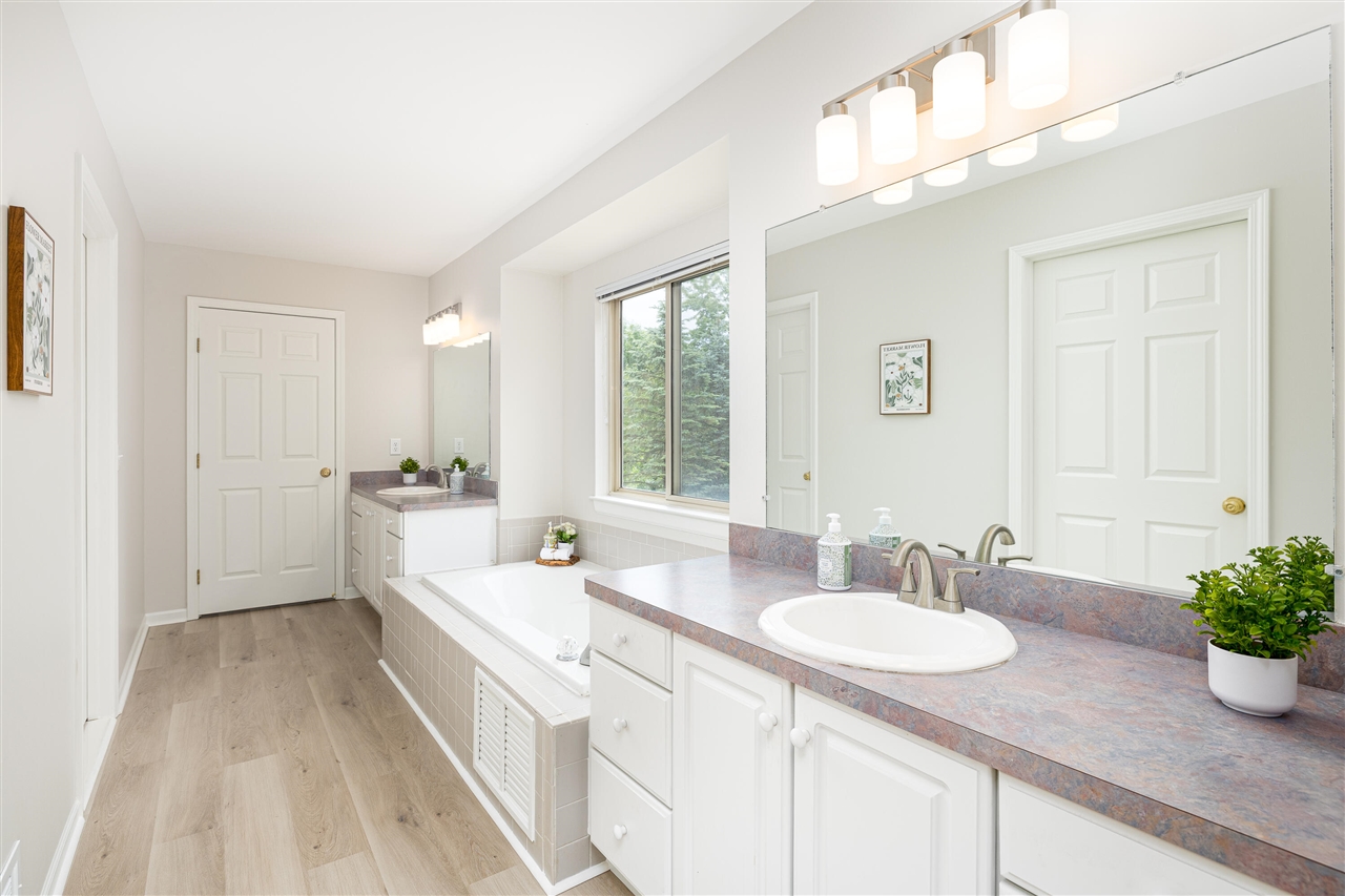 3211 Foxway Court Property Photo 42