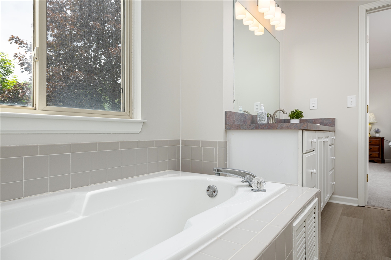 3211 Foxway Court Property Photo 44