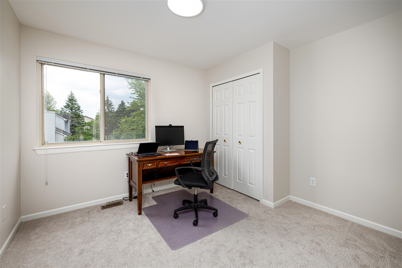 3211 Foxway Court Property Photo 46