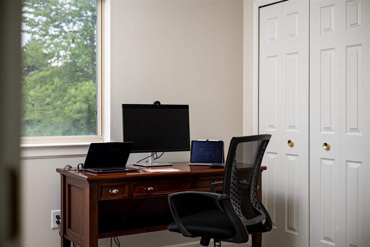 3211 Foxway Court Property Photo 47
