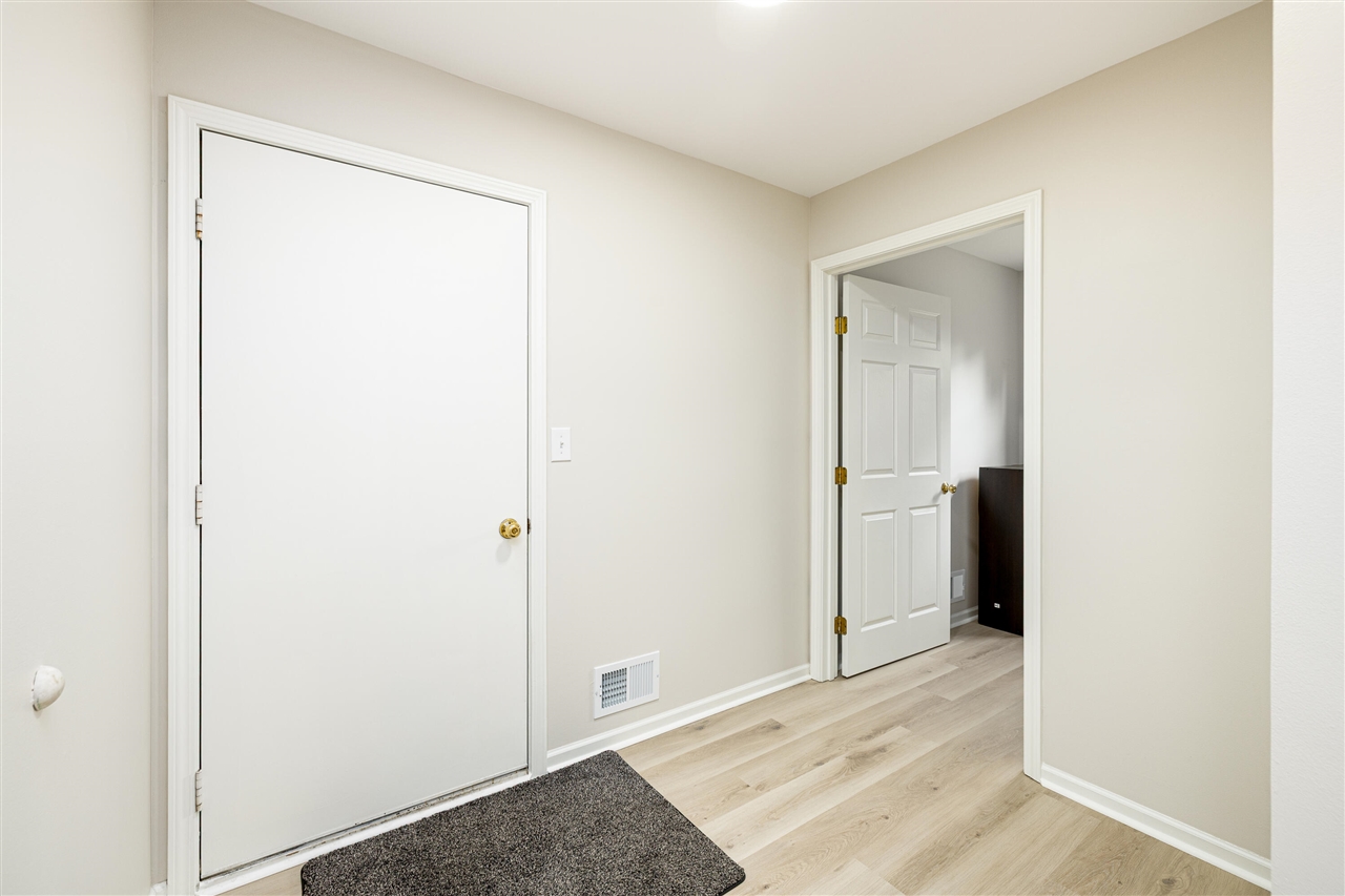 3211 Foxway Court Property Photo 63