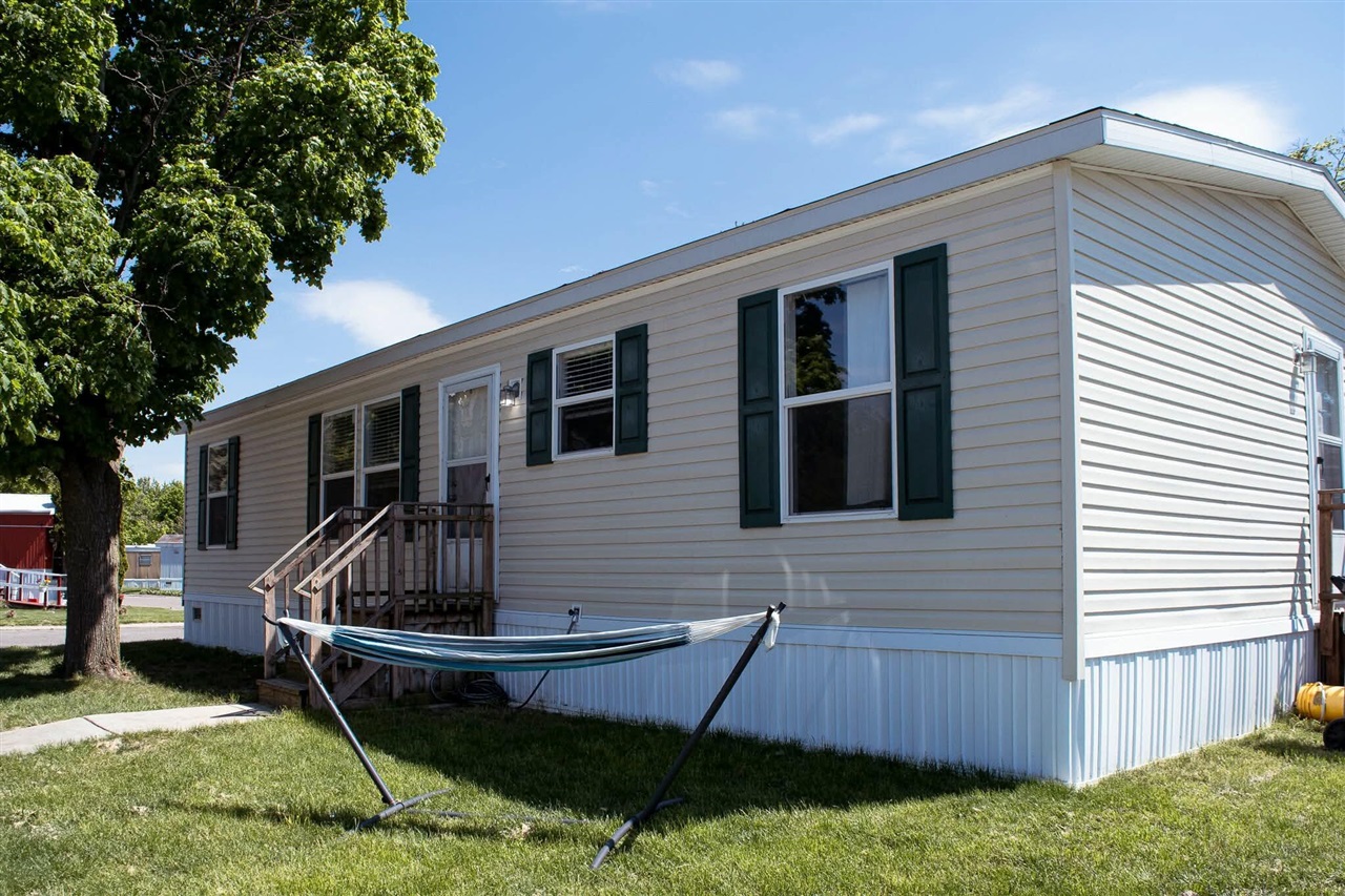 246 Center Green Meadow Street Property Photo 1