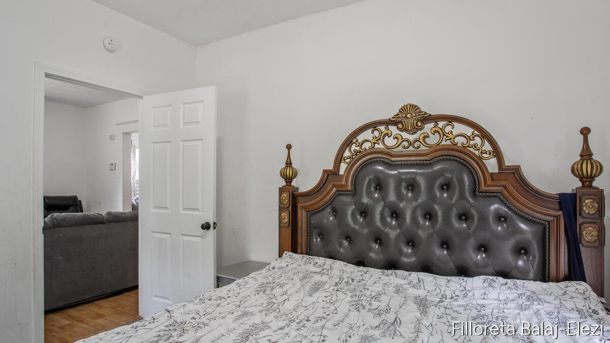 714 Adams Street Property Photo 15