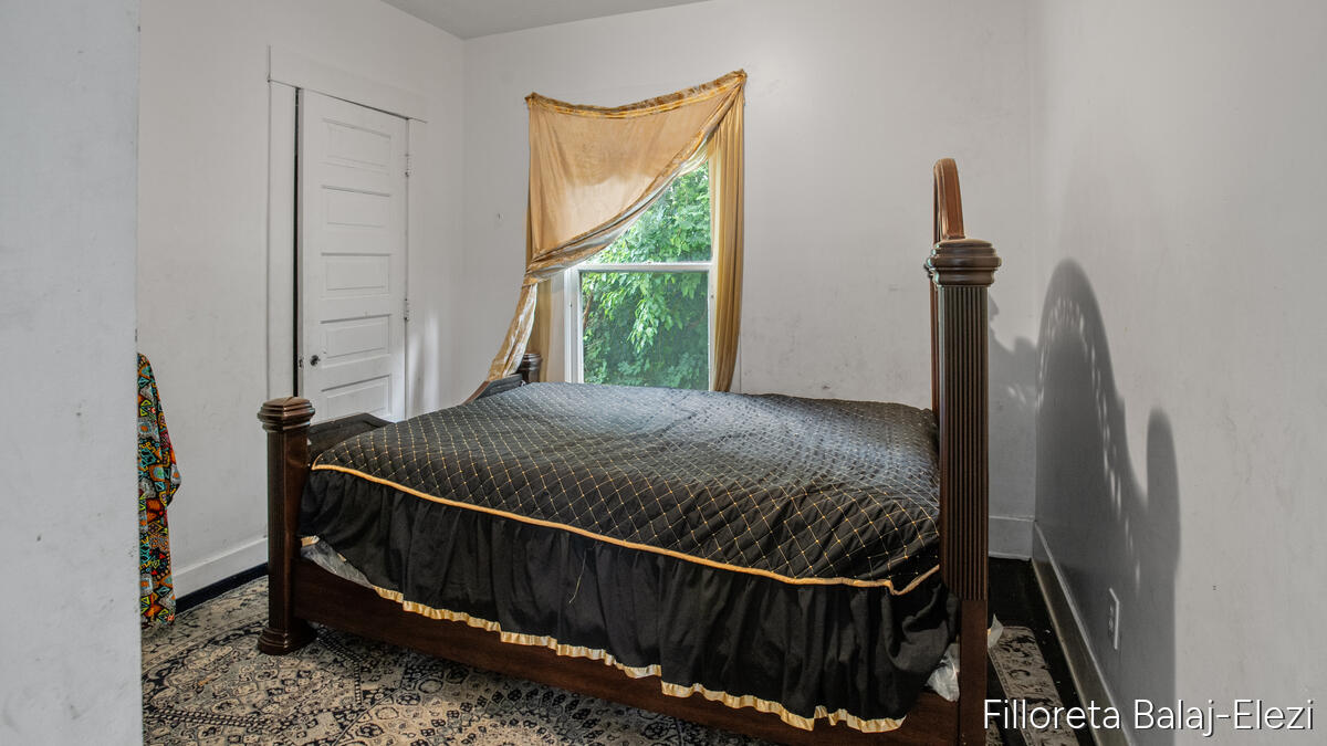 714 Adams Street Property Photo 16