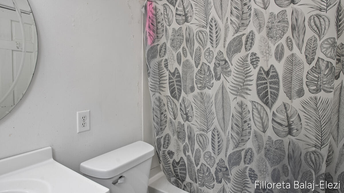 714 Adams Street Property Photo 19